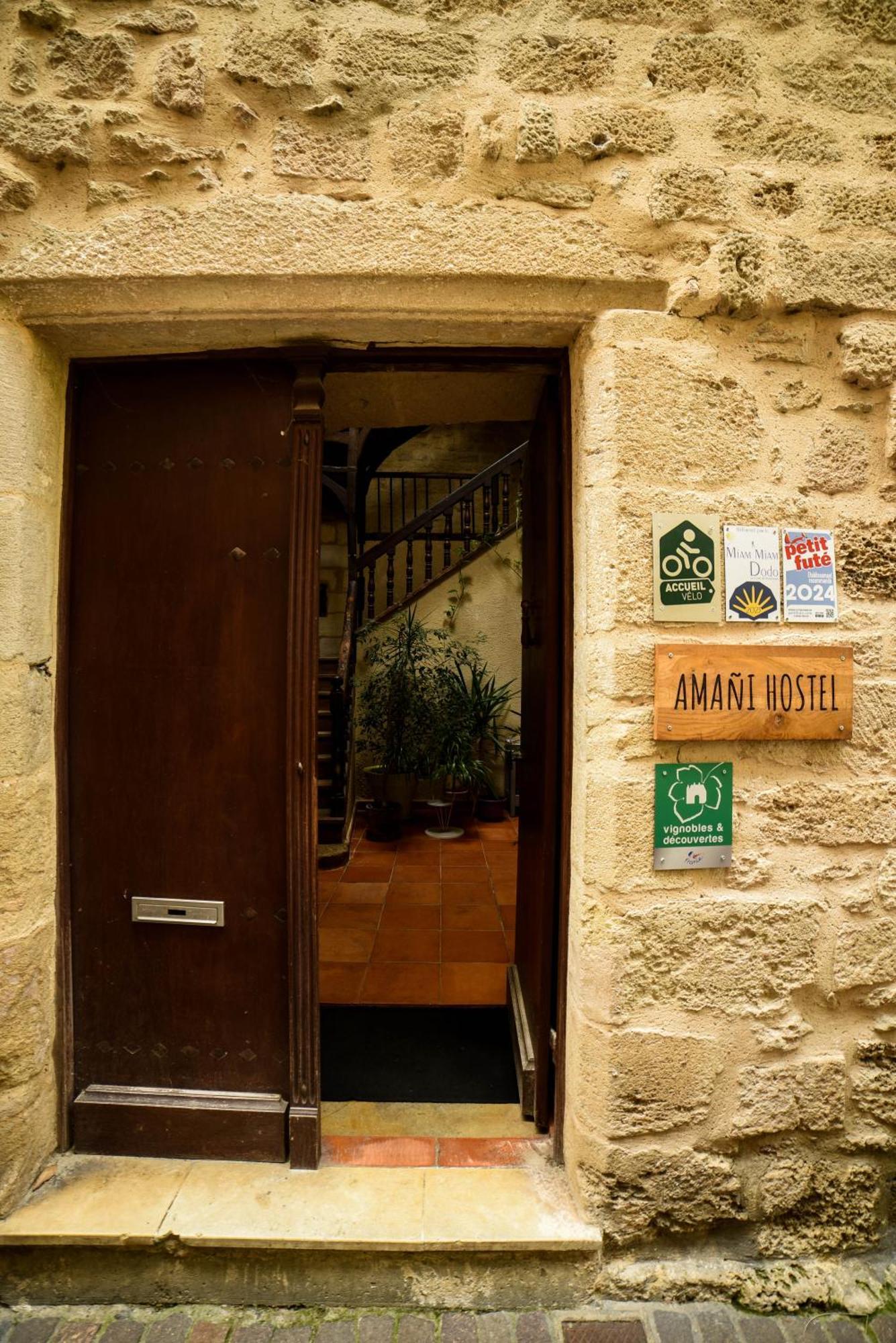 Amani Hostel La Reole Exterior photo